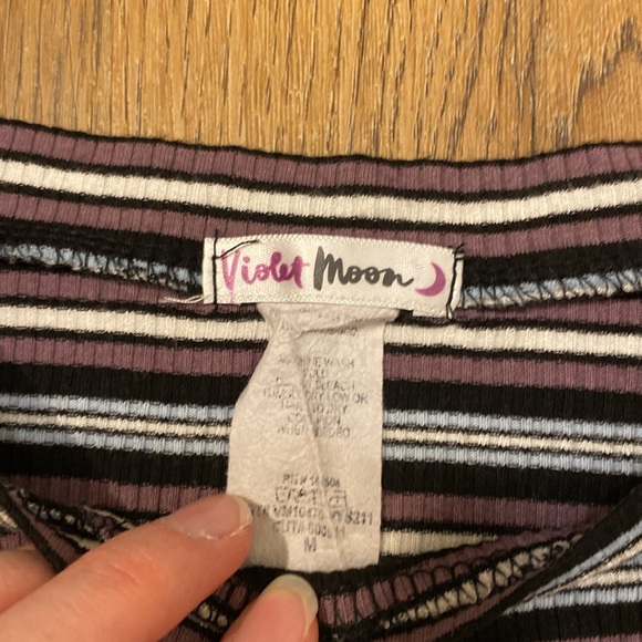 3 for $15! Crop Top - Picture 2 of 3